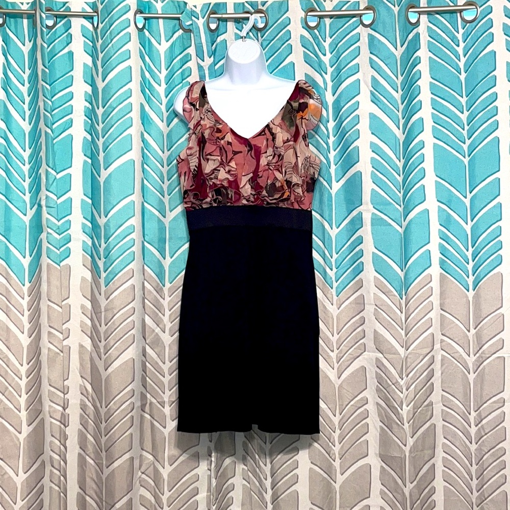 Flattering NYCO dress - Picture 2 of 8
